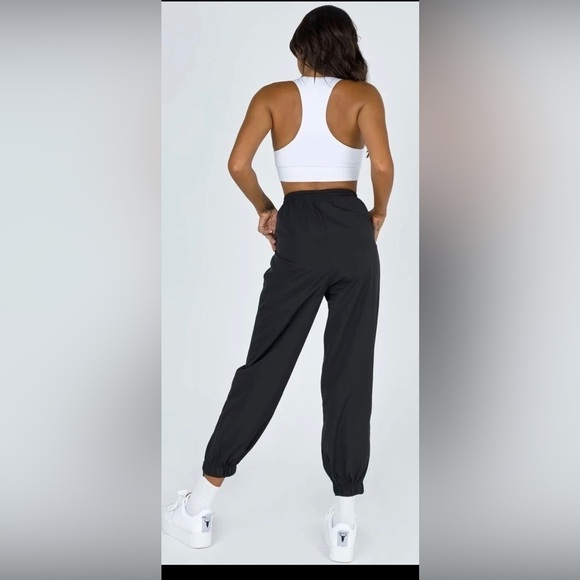 NWT Princess Polly The Trixi Black Pant , size 6 - Picture 3 of 9